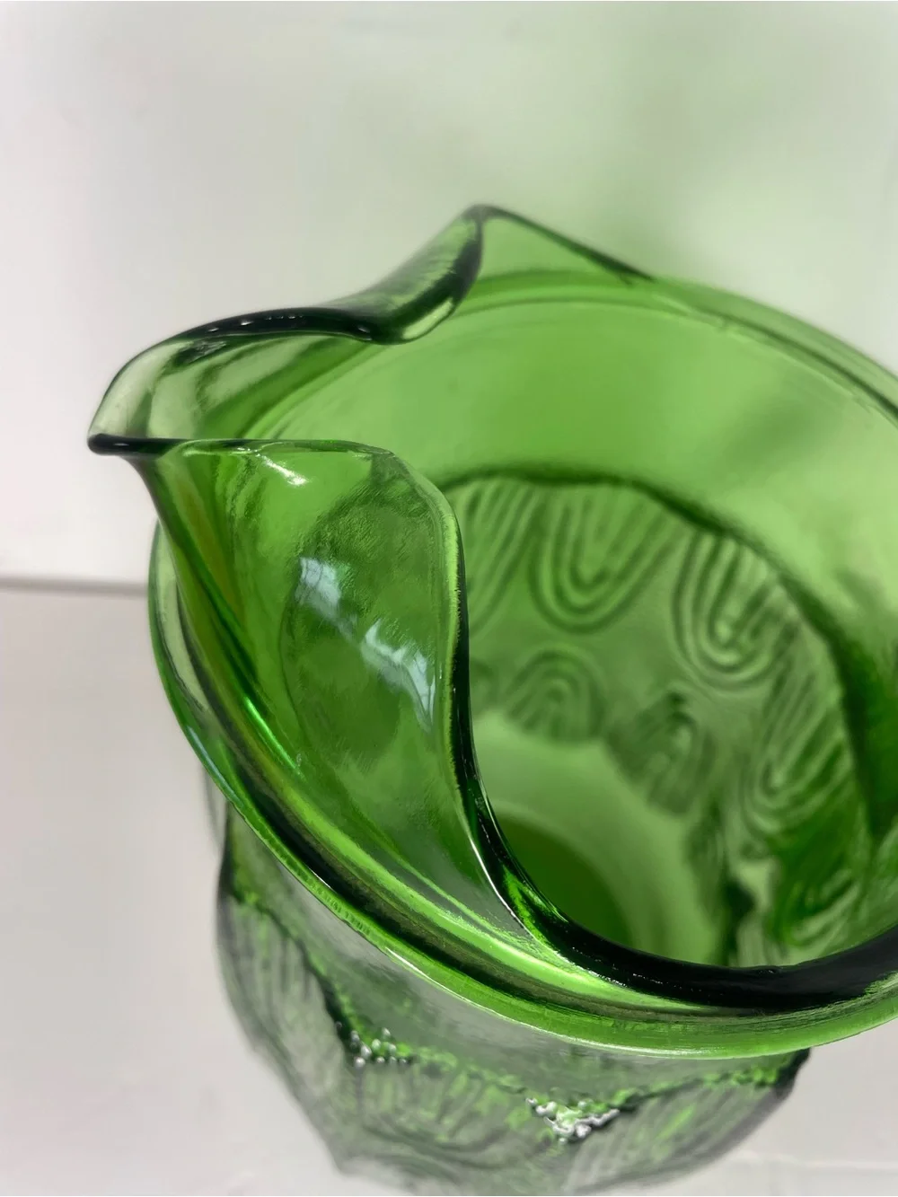 Vintage Green Glass Anchor Hocking Fingerprint Thumbprint Pitcher 2 Qts